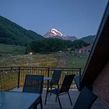 Hotel Geni Kazbegi Экстерьер фото