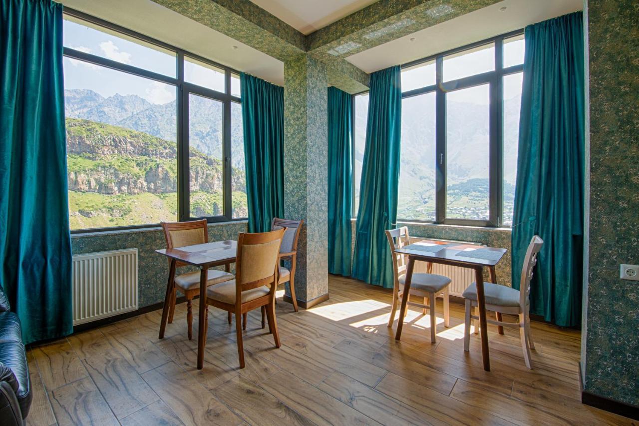 Hotel Geni Kazbegi Экстерьер фото