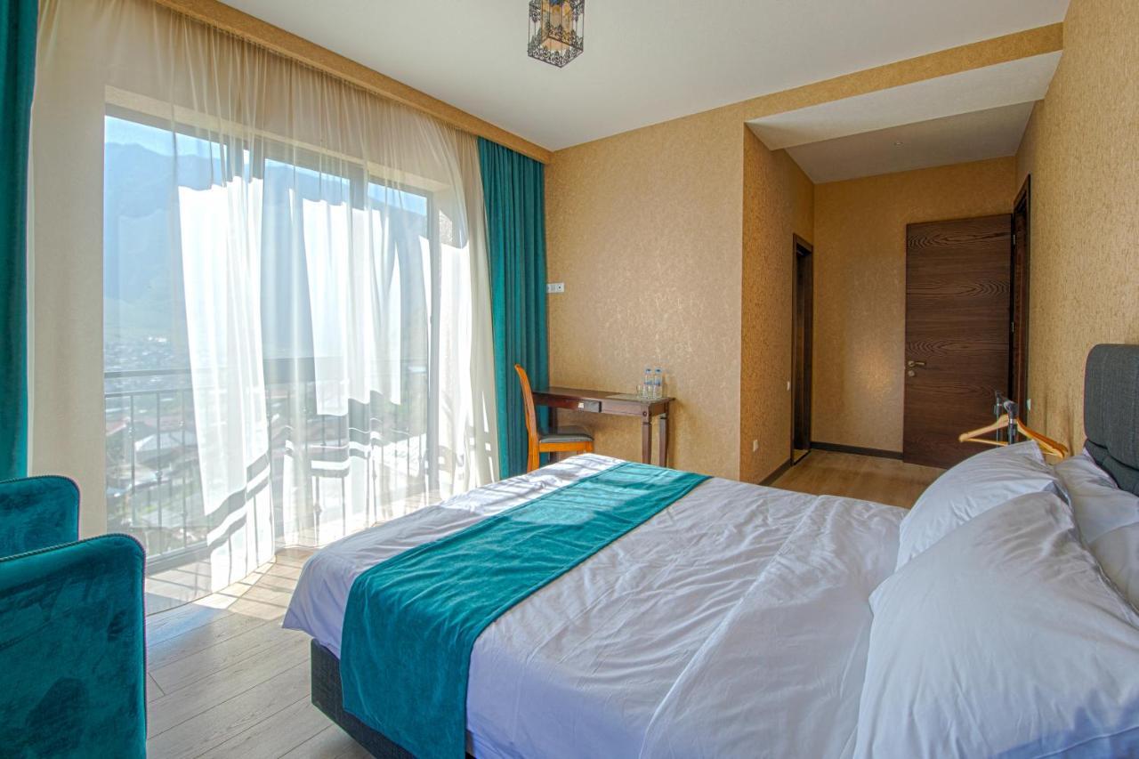 Hotel Geni Kazbegi Экстерьер фото