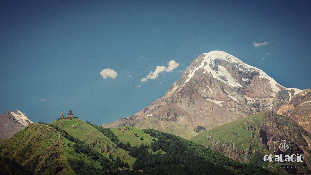 Hotel Geni Kazbegi Экстерьер фото